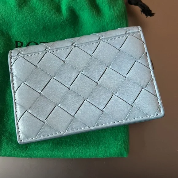 Brand new Bottega veneta wallet in sky blue. Discount if both purchased. - Picture 2 of 10